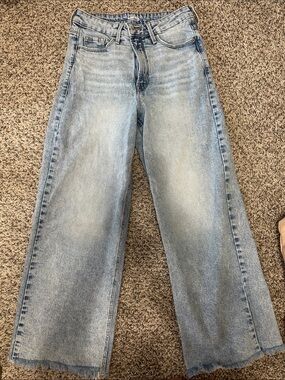 Old Navy wide legs ultra high-rise women’s Jean